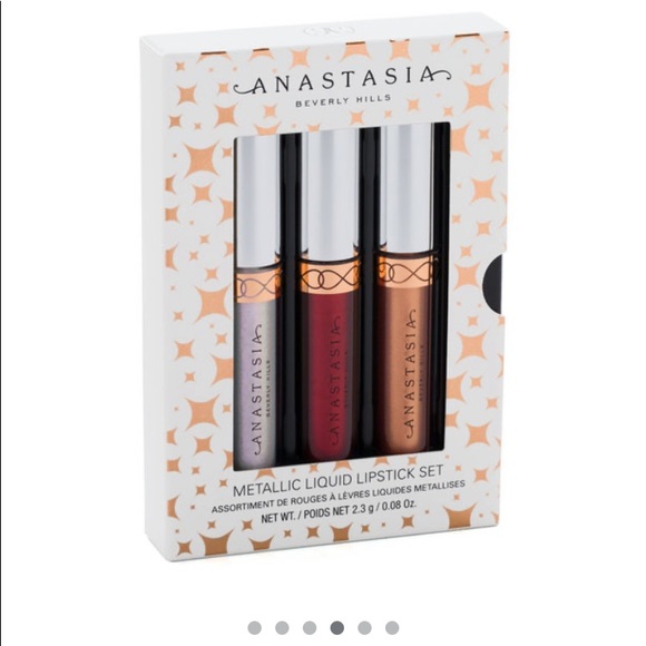 ANASTASIA BEVERLY HILLS
Metallic Liquid Lipstick